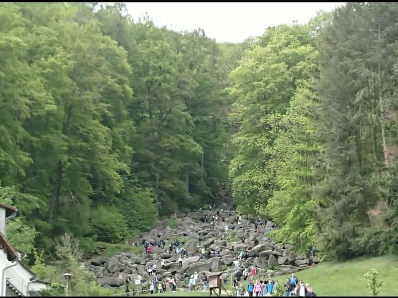 Felsenmeer Lautertal (2 Meter große Kieselsteine)