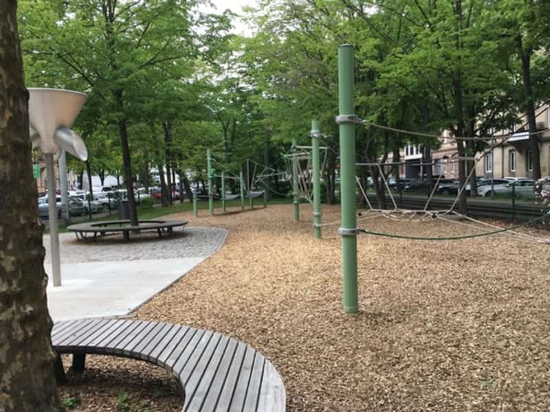 Spielplatz Sonntagsplatz / Hirschbrücke